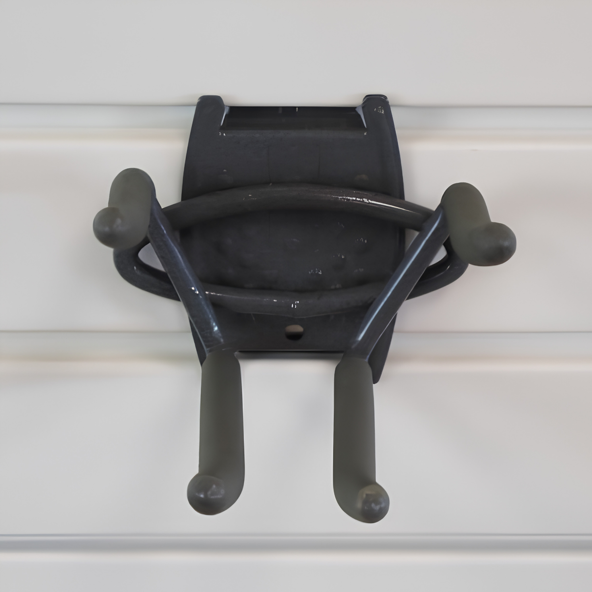 Slatwall Ski Rack