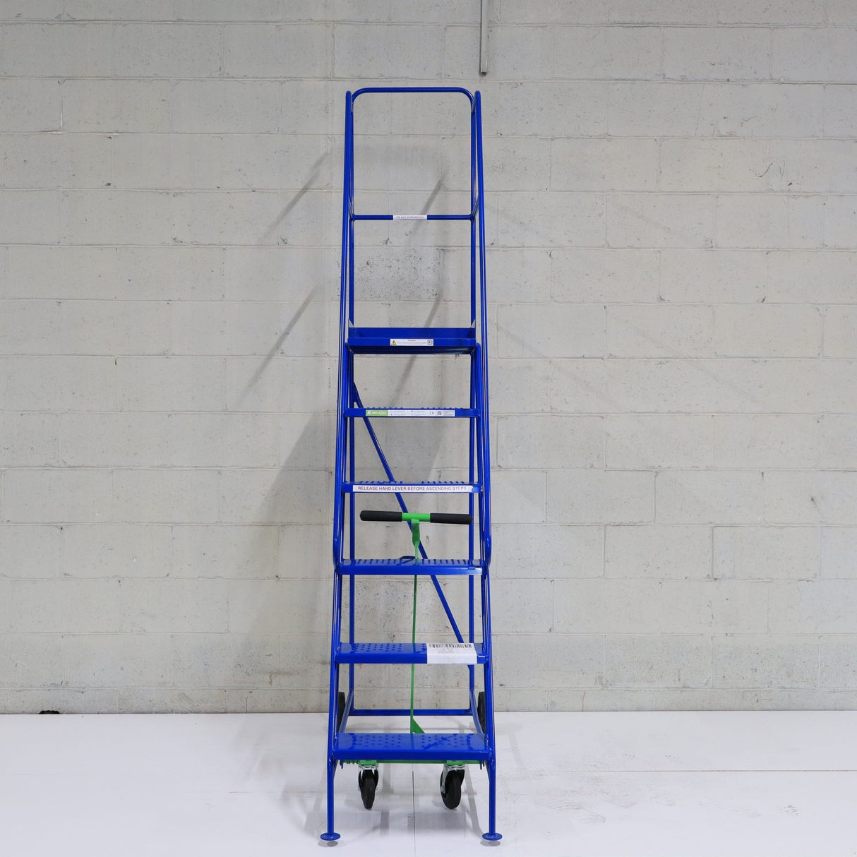 Industrial 06 Tread Mobile Step Narrow Aisle 2500H x 630W x 1360L - Platform 1500mm High - RackZone