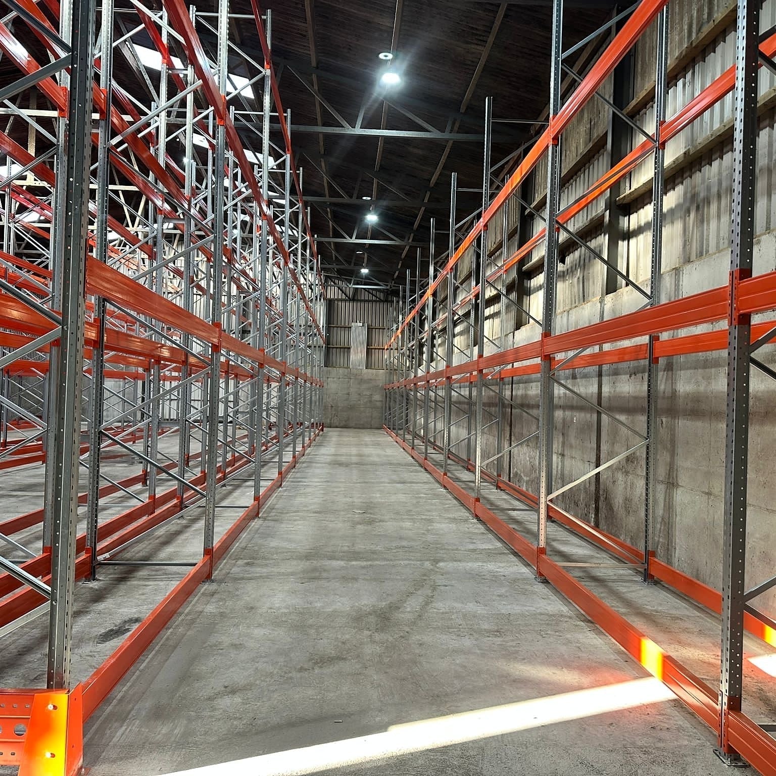 The Types of Racking Systems in the Warehouse: Maximising Storage Efficiency