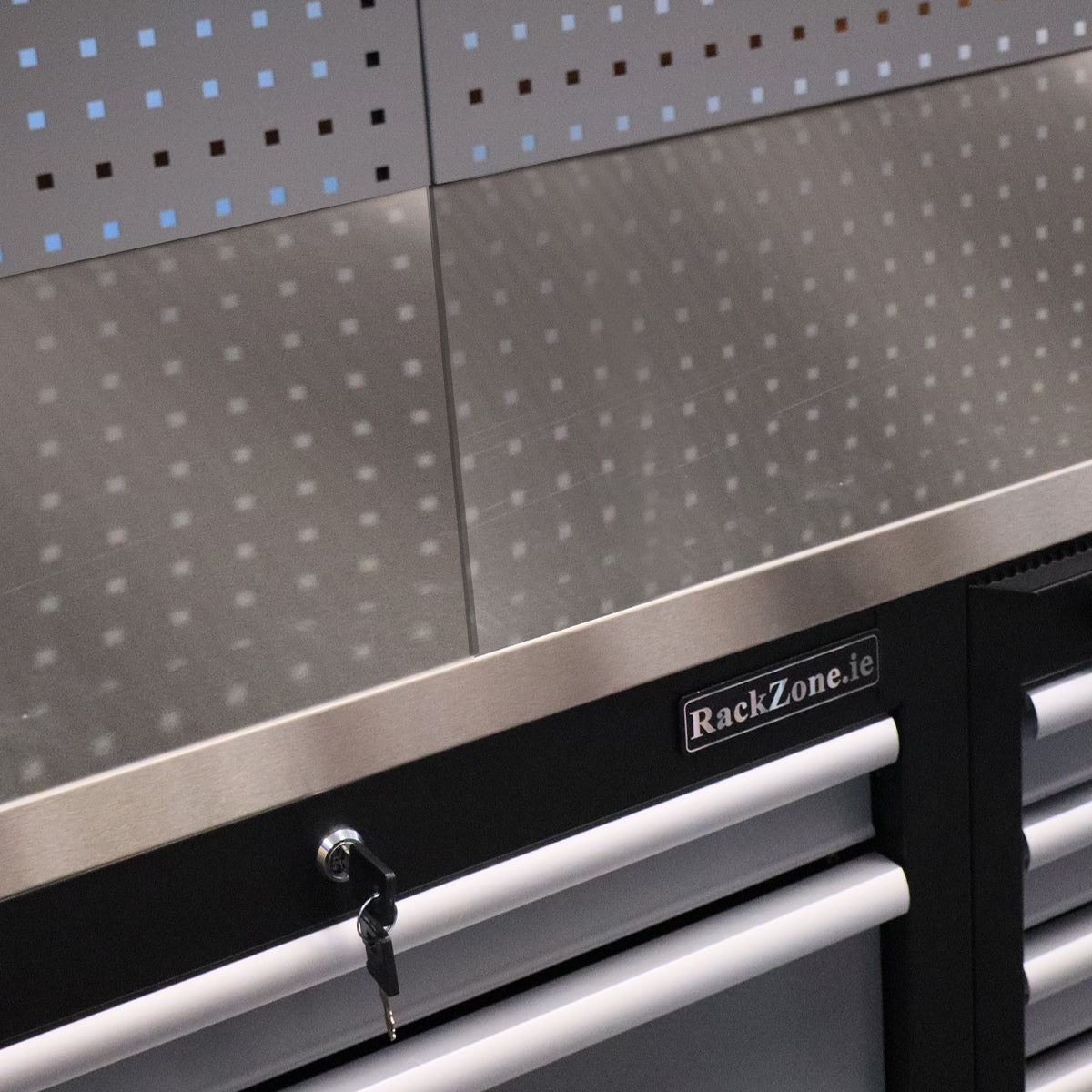 RackZone Modular Workstation System 10: locking drawers, ball bearing slides.