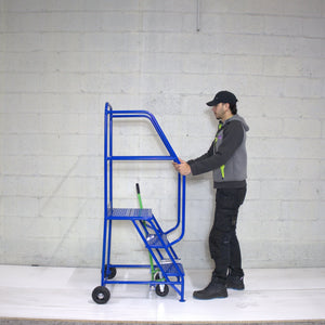 Industrial 03 tread mobile step 1750h x 850w x 820 long - Platform 750mm high - RackZone