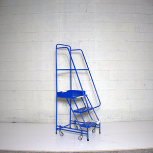 Industrial 03 tread mobile step NARROW AISLE 1500h x 600w x 753 long Platform 500mm high BLUE - RackZone