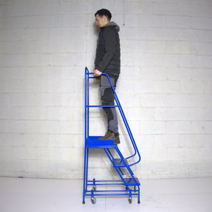Industrial 03 tread mobile step NARROW AISLE 1500h x 600w x 753 long Platform 500mm high BLUE - RackZone