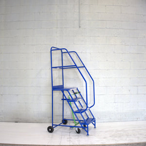 Industrial 04 tread mobile step 2000h x 850w x 1040 long - Platform 1000mm high - RackZone