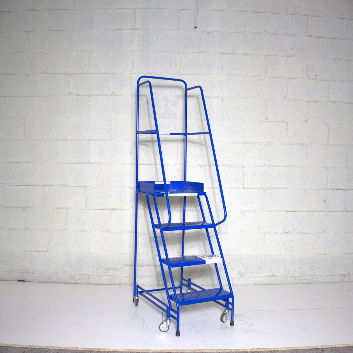 Industrial 04 Tread Mobile Step Narrow Aisle 2000H x 600W x 920L - Platform 1000mm High Blue - RackZone