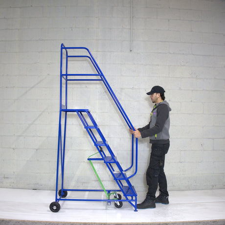 Industrial 06 tread mobile step 2500h x 850w x 1360 long - Platform 1500mm high - RackZone