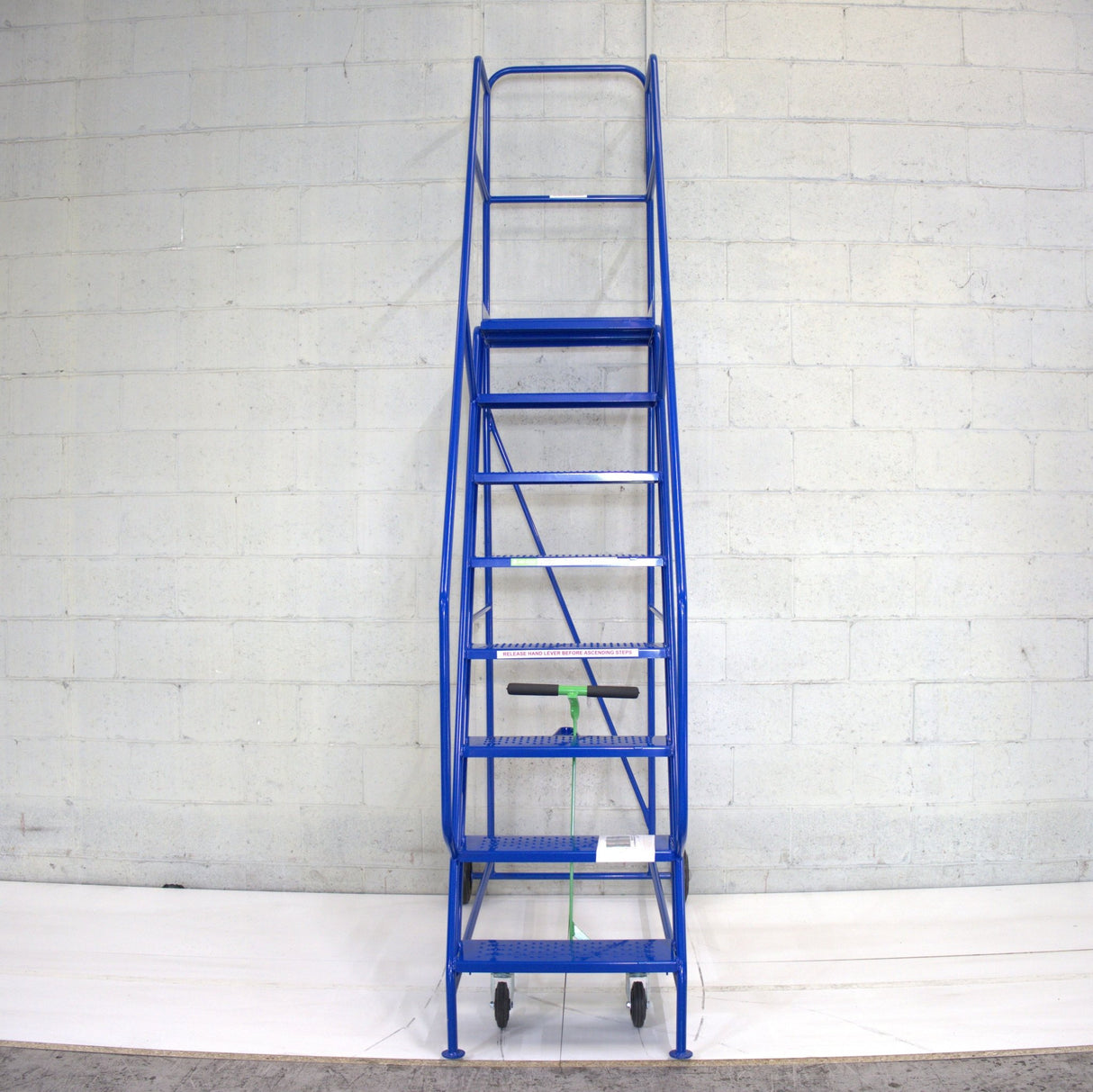 Industrial 08 tread mobile step 3000h x 850w x 1575 long - Platform 2000mm high - RackZone