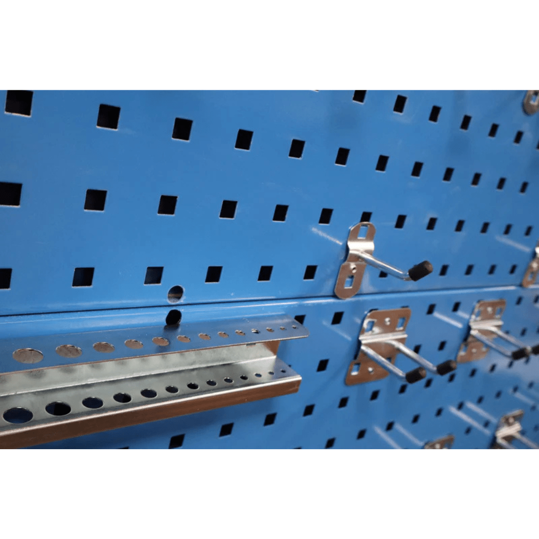 RackZone Wall-Zone Organiser 800x800mm + 26 hooks—great garage storage.